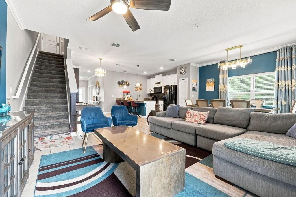 En Venta: $515,000 (5 camas, 4 baños, 2168 Pies cuadrados)