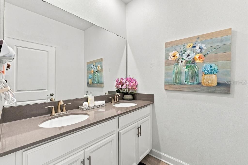 En Venta: $515,000 (5 camas, 4 baños, 2168 Pies cuadrados)