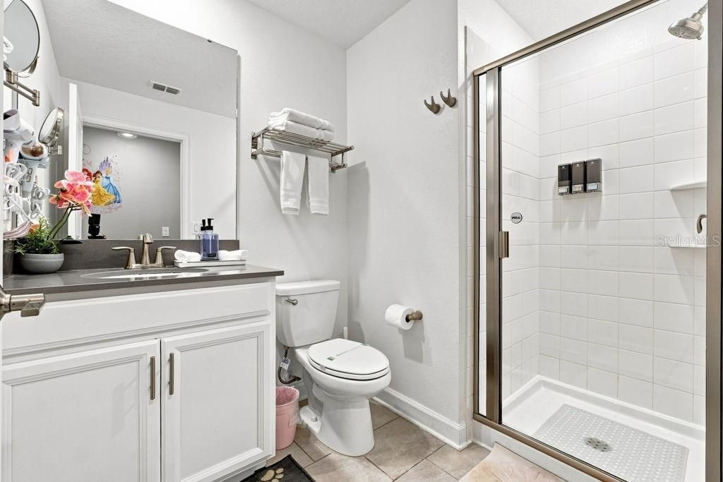 En Venta: $515,000 (5 camas, 4 baños, 2168 Pies cuadrados)