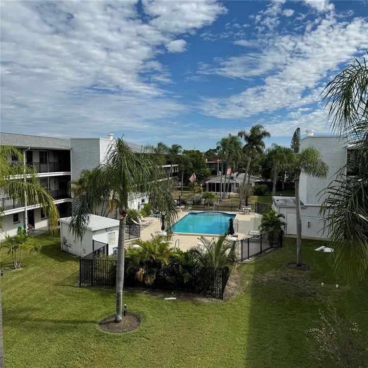 For Rent: $1,650 (1 beds, 1 baths, 640 Square Feet)