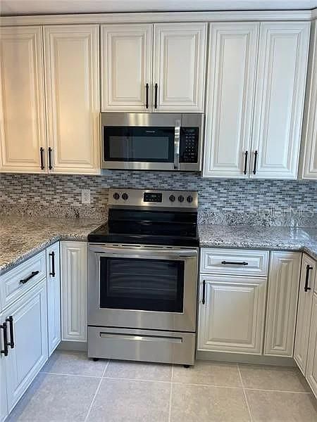 For Rent: $3,000 (3 beds, 2 baths, 1505 Square Feet)
