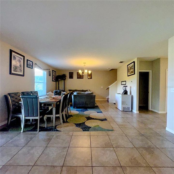 For Sale: $380,000 (4 beds, 2 baths, 2614 Square Feet)