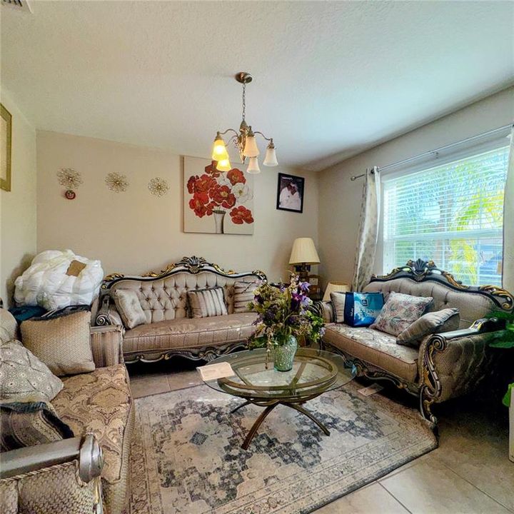 For Sale: $380,000 (4 beds, 2 baths, 2614 Square Feet)
