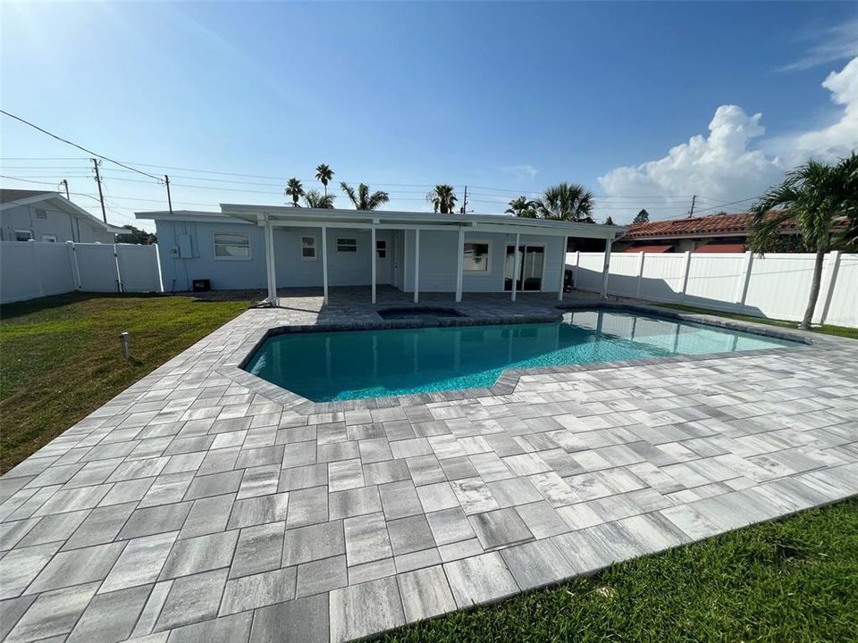 For Rent: $4,900 (3 beds, 2 baths, 1541 Square Feet)