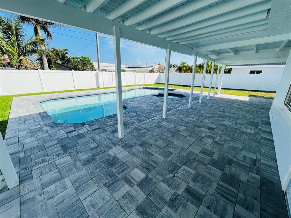 For Rent: $4,900 (3 beds, 2 baths, 1541 Square Feet)