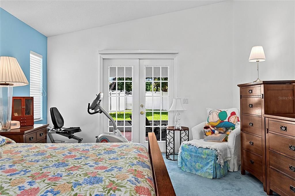 For Sale: $345,000 (3 beds, 2 baths, 1905 Square Feet)