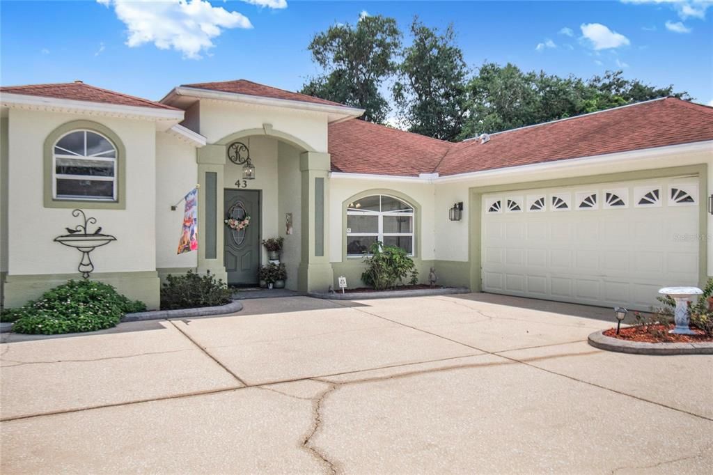 For Sale: $345,000 (3 beds, 2 baths, 1905 Square Feet)