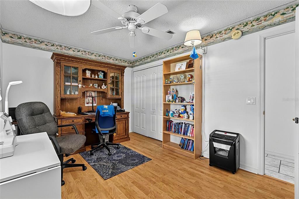 For Sale: $345,000 (3 beds, 2 baths, 1905 Square Feet)
