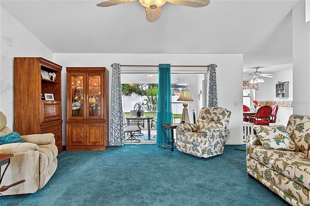 For Sale: $345,000 (3 beds, 2 baths, 1905 Square Feet)