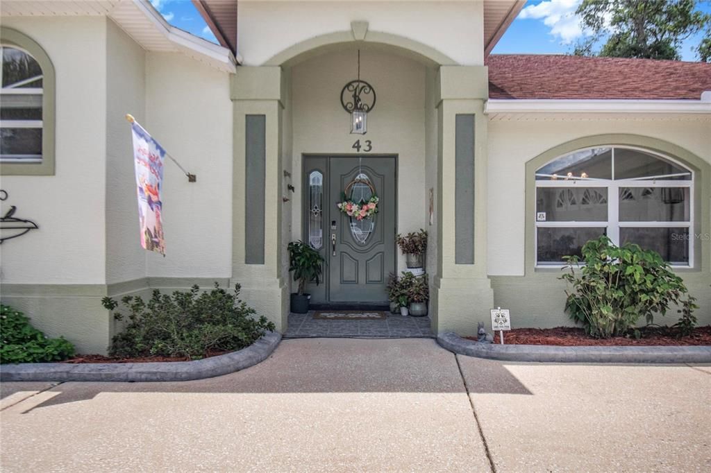 For Sale: $345,000 (3 beds, 2 baths, 1905 Square Feet)