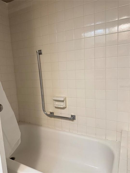 For Rent: $1,600 (2 beds, 1 baths, 825 Square Feet)