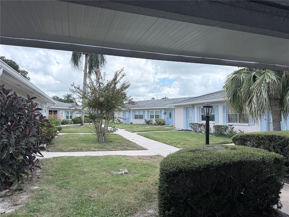 For Sale: $124,900 (2 beds, 2 baths, 960 Square Feet)