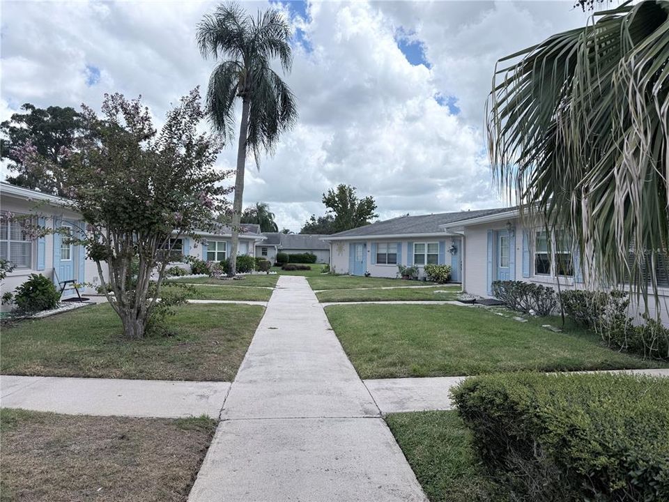 For Sale: $124,900 (2 beds, 2 baths, 960 Square Feet)