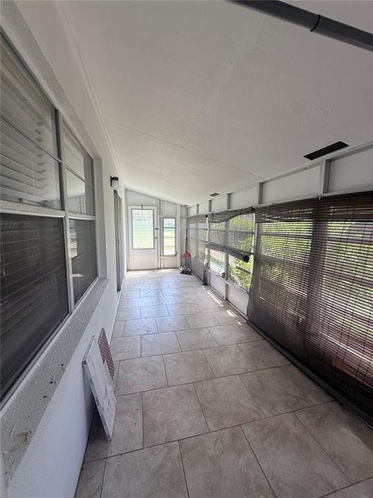 For Sale: $124,900 (2 beds, 2 baths, 960 Square Feet)