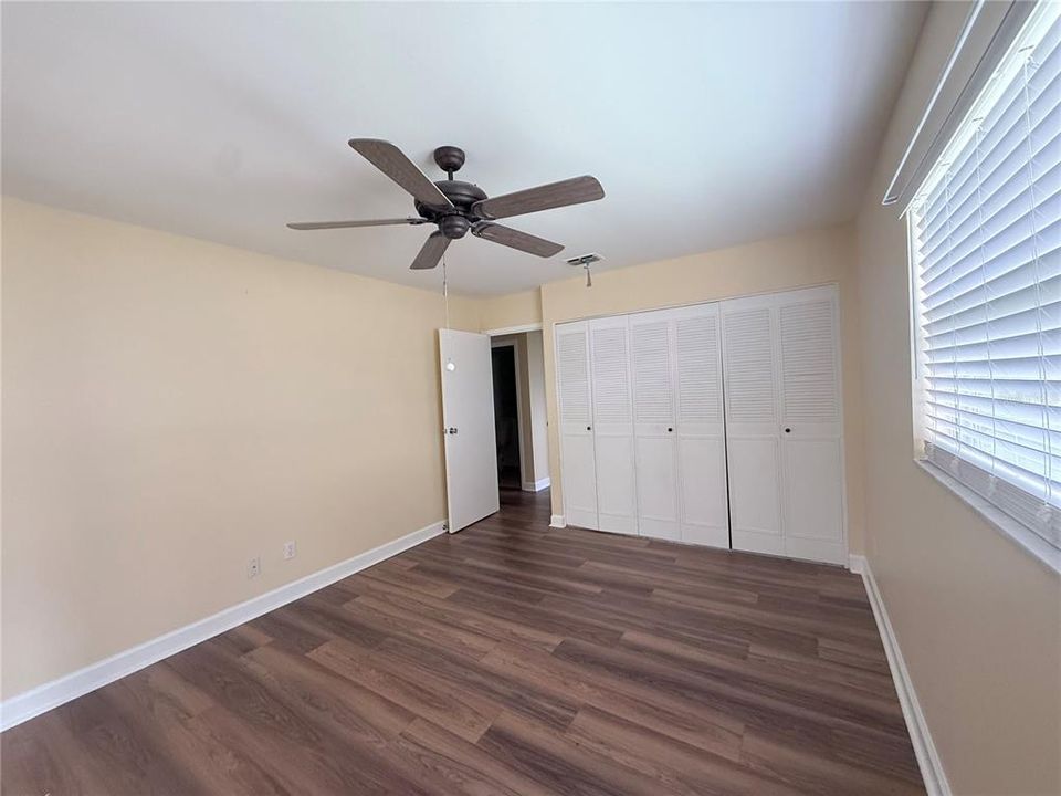 For Sale: $124,900 (2 beds, 2 baths, 960 Square Feet)