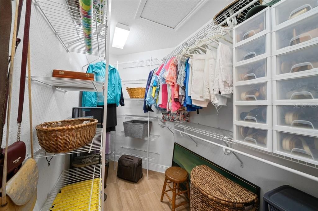 待售: $269,000 (2 贝兹, 2 浴室, 1337 平方英尺)