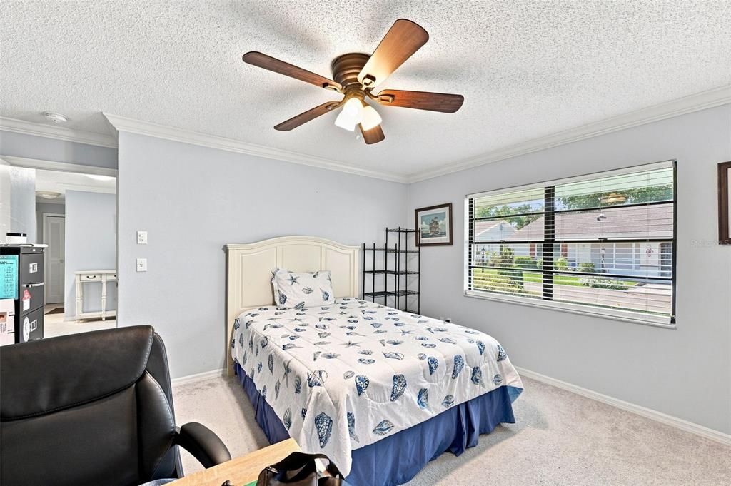 For Sale: $215,000 (2 beds, 2 baths, 1857 Square Feet)