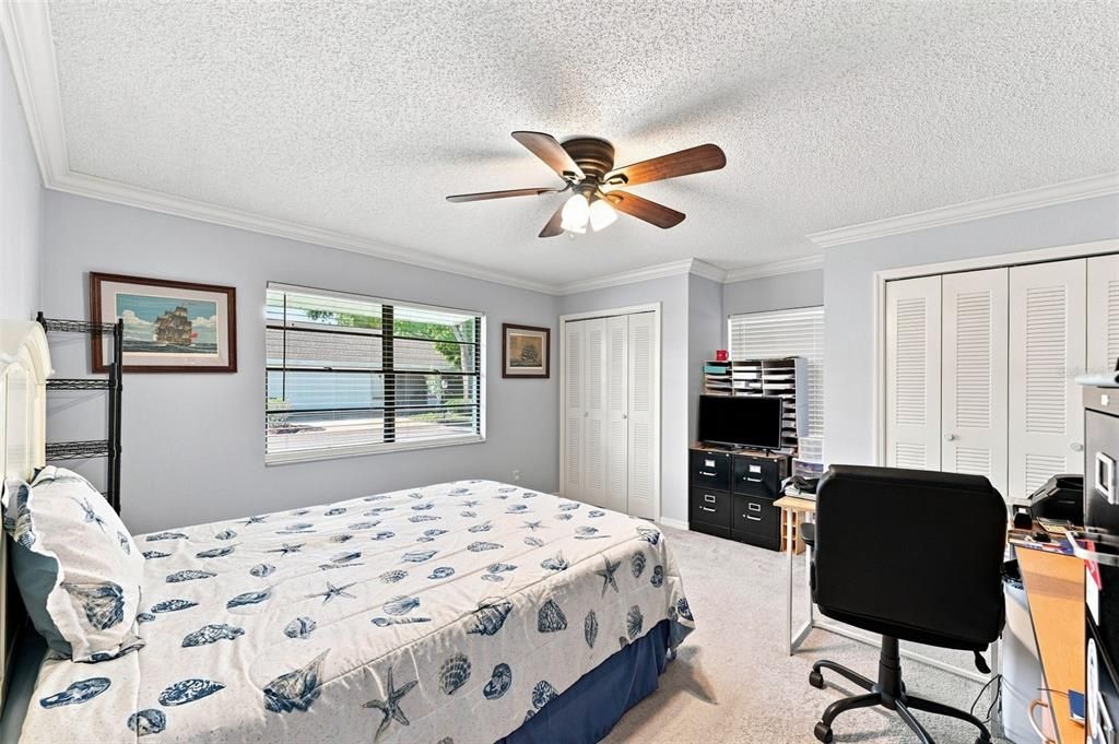 For Sale: $215,000 (2 beds, 2 baths, 1857 Square Feet)