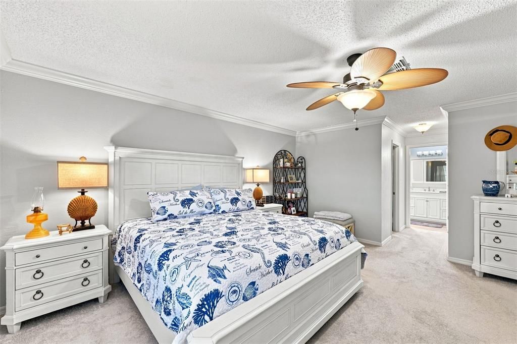 For Sale: $215,000 (2 beds, 2 baths, 1857 Square Feet)