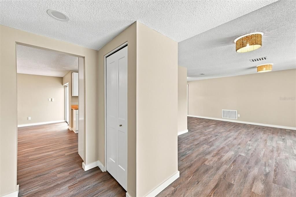 En Venta: $495,000 (4 camas, 2 baños, 1773 Pies cuadrados)