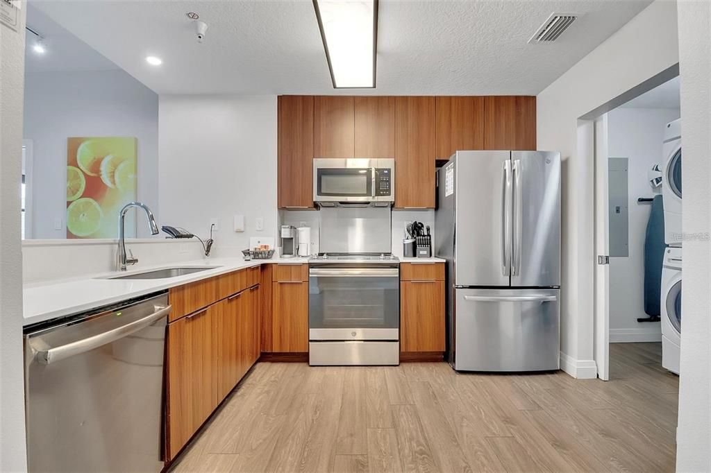 En Venta: $184,900 (2 camas, 2 baños, 1375 Pies cuadrados)