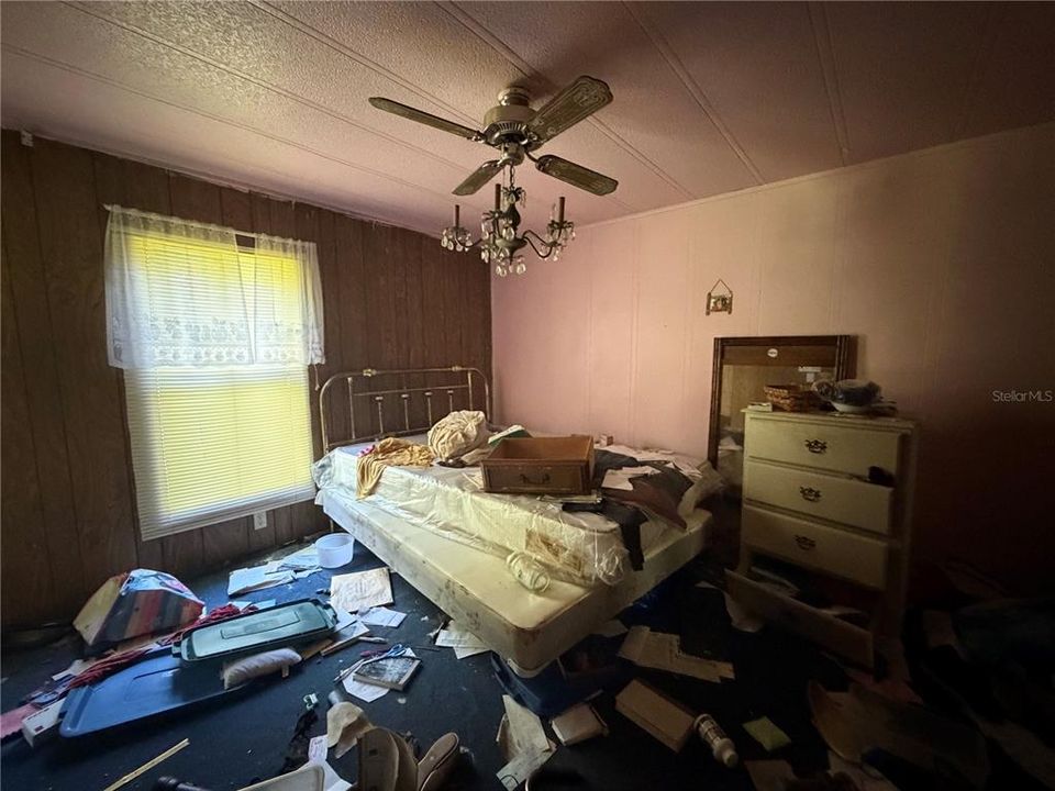 For Sale: $99,900 (3 beds, 2 baths, 1344 Square Feet)