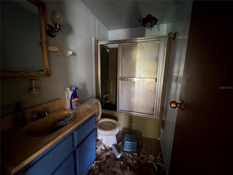 For Sale: $99,900 (3 beds, 2 baths, 1344 Square Feet)