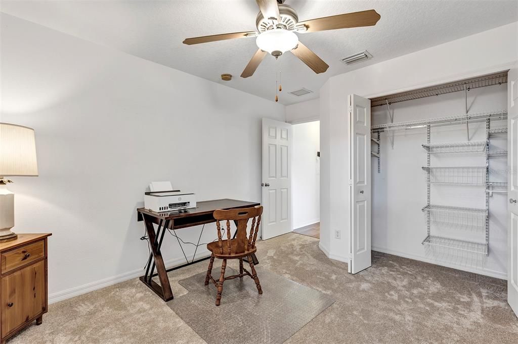 For Sale: $345,000 (3 beds, 2 baths, 1819 Square Feet)