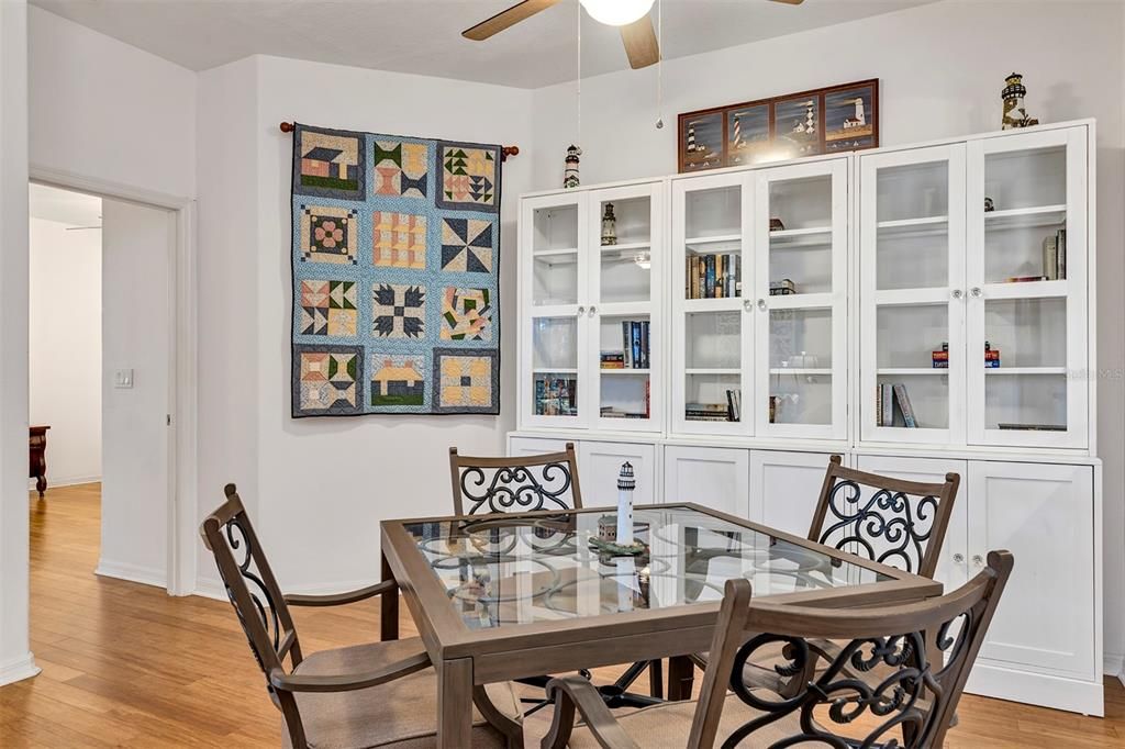 For Sale: $345,000 (3 beds, 2 baths, 1819 Square Feet)