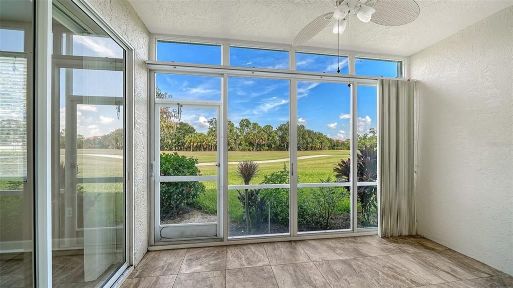 For Sale: $295,000 (2 beds, 2 baths, 1238 Square Feet)