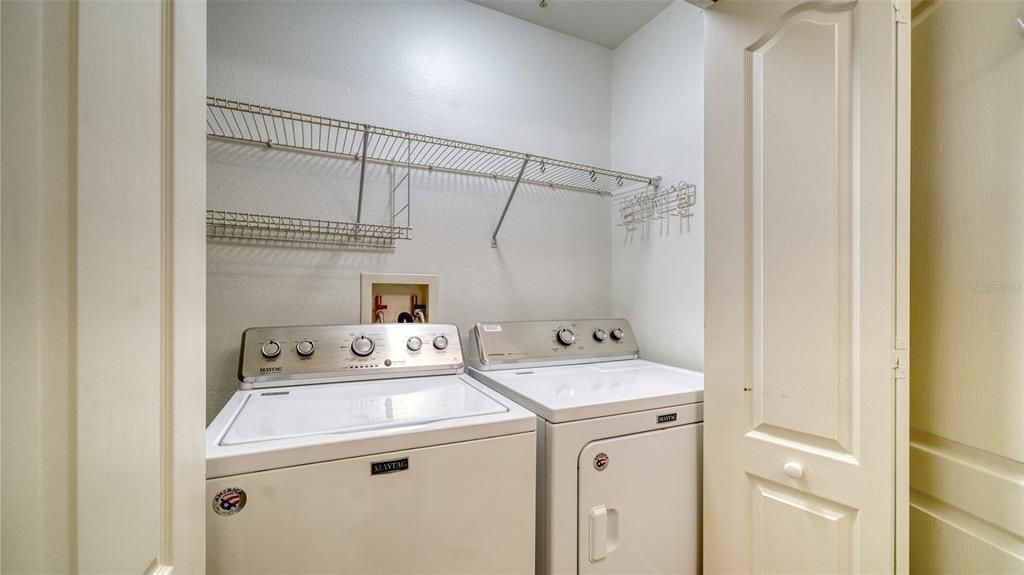 For Sale: $295,000 (2 beds, 2 baths, 1238 Square Feet)
