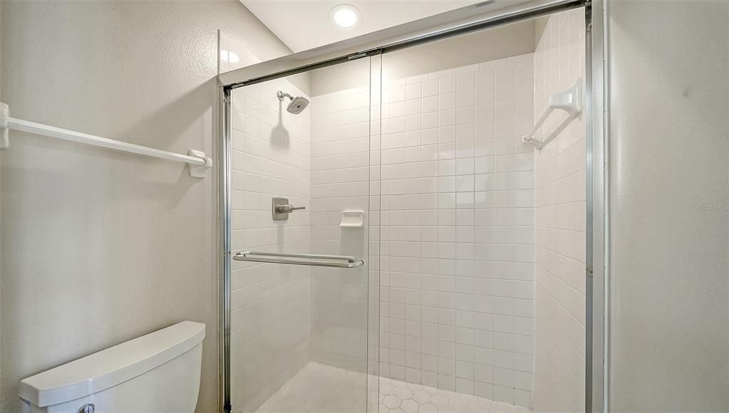 For Sale: $295,000 (2 beds, 2 baths, 1238 Square Feet)