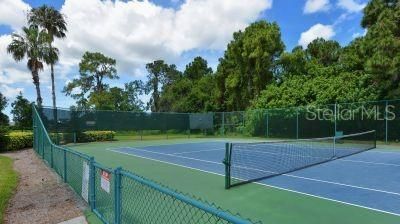 For Sale: $295,000 (2 beds, 2 baths, 1238 Square Feet)
