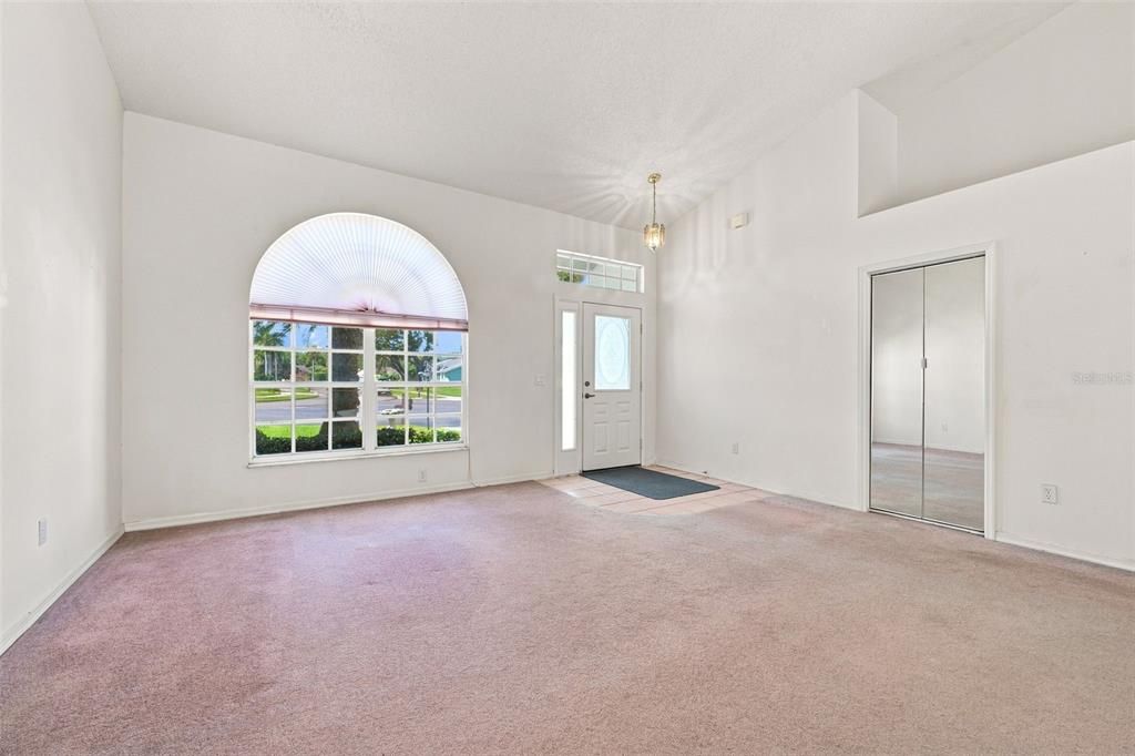 En Venta: $334,900 (2 camas, 2 baños, 1808 Pies cuadrados)