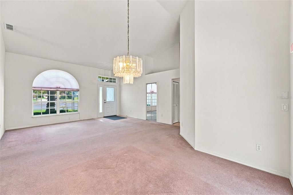 En Venta: $334,900 (2 camas, 2 baños, 1808 Pies cuadrados)