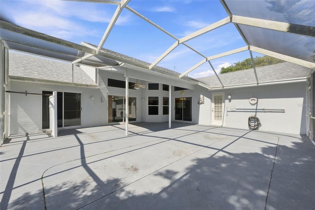 En Venta: $334,900 (2 camas, 2 baños, 1808 Pies cuadrados)