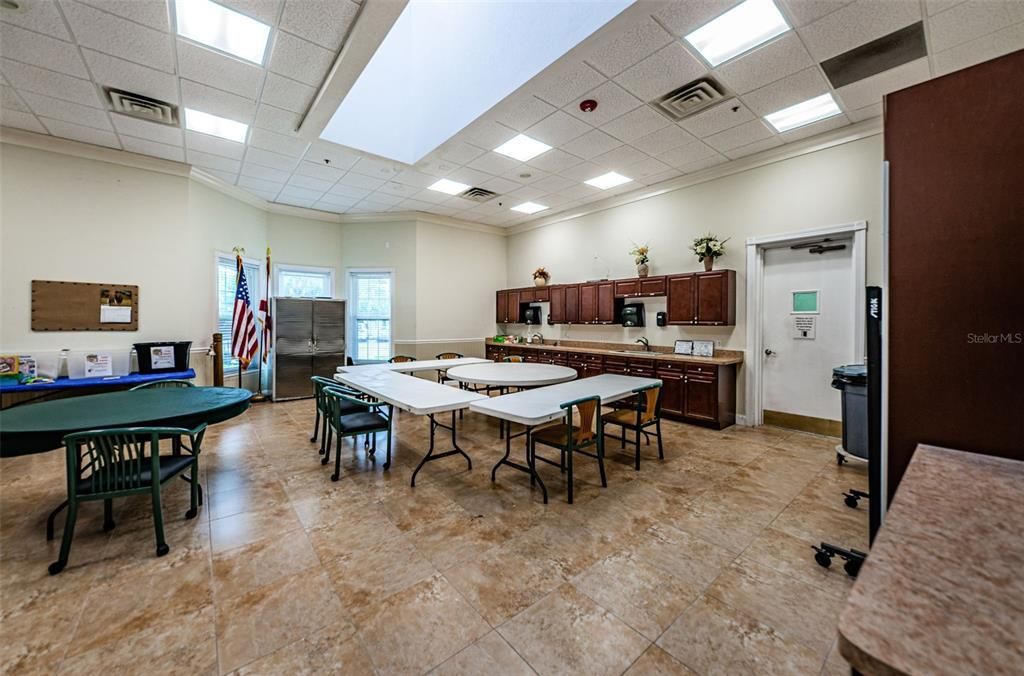 En Venta: $334,900 (2 camas, 2 baños, 1808 Pies cuadrados)