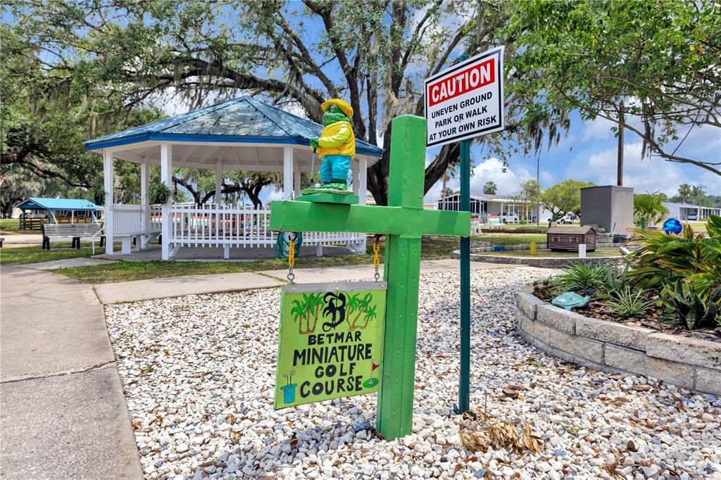 For Sale: $205,000 (2 beds, 2 baths, 1276 Square Feet)