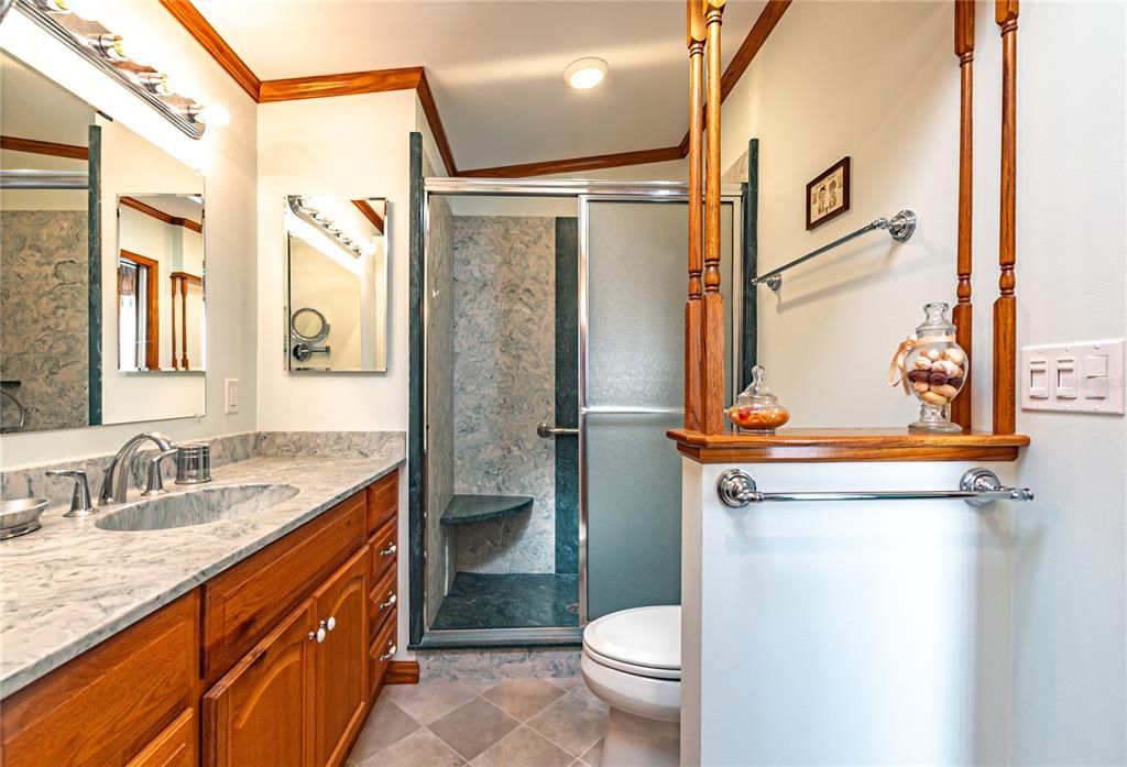 For Sale: $205,000 (2 beds, 2 baths, 1276 Square Feet)