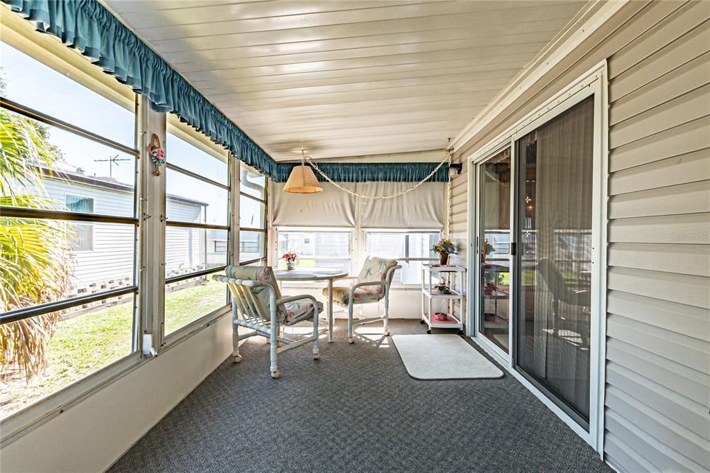 For Sale: $205,000 (2 beds, 2 baths, 1276 Square Feet)