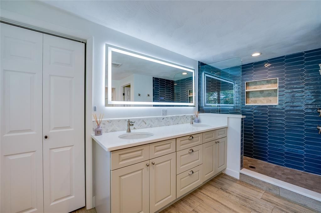 For Sale: $1,099,000 (5 beds, 4 baths, 3112 Square Feet)