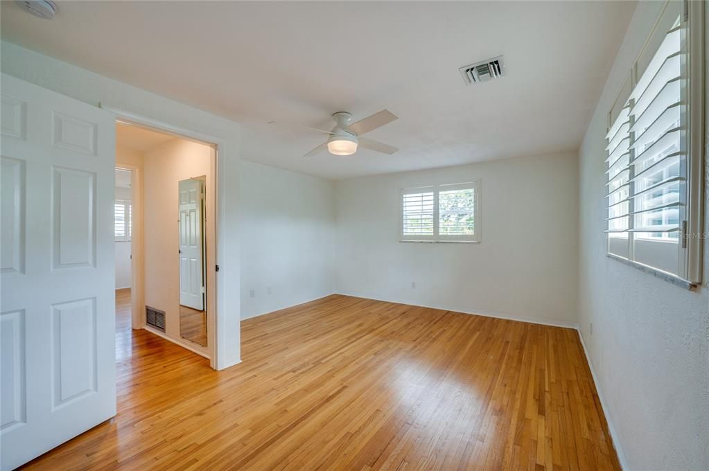 For Sale: $1,099,000 (5 beds, 4 baths, 3112 Square Feet)