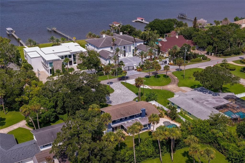 For Sale: $1,099,000 (5 beds, 4 baths, 3112 Square Feet)