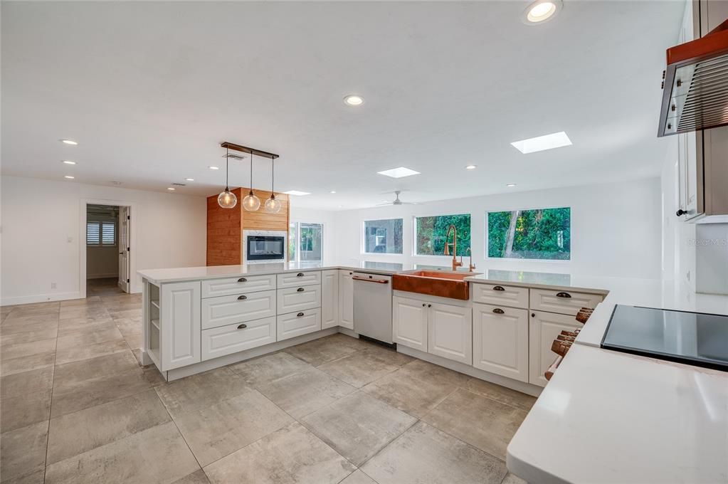 For Sale: $1,099,000 (5 beds, 4 baths, 3112 Square Feet)