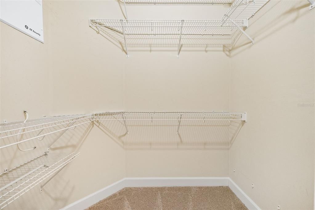 For Sale: $449,900 (3 beds, 2 baths, 2250 Square Feet)