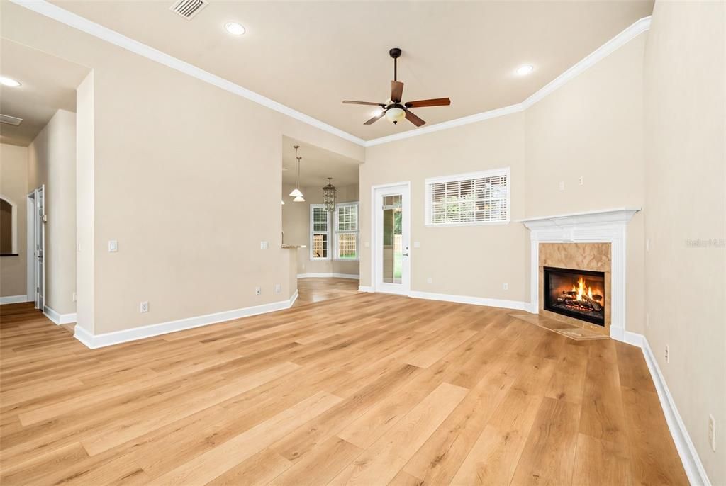 For Sale: $449,900 (3 beds, 2 baths, 2250 Square Feet)