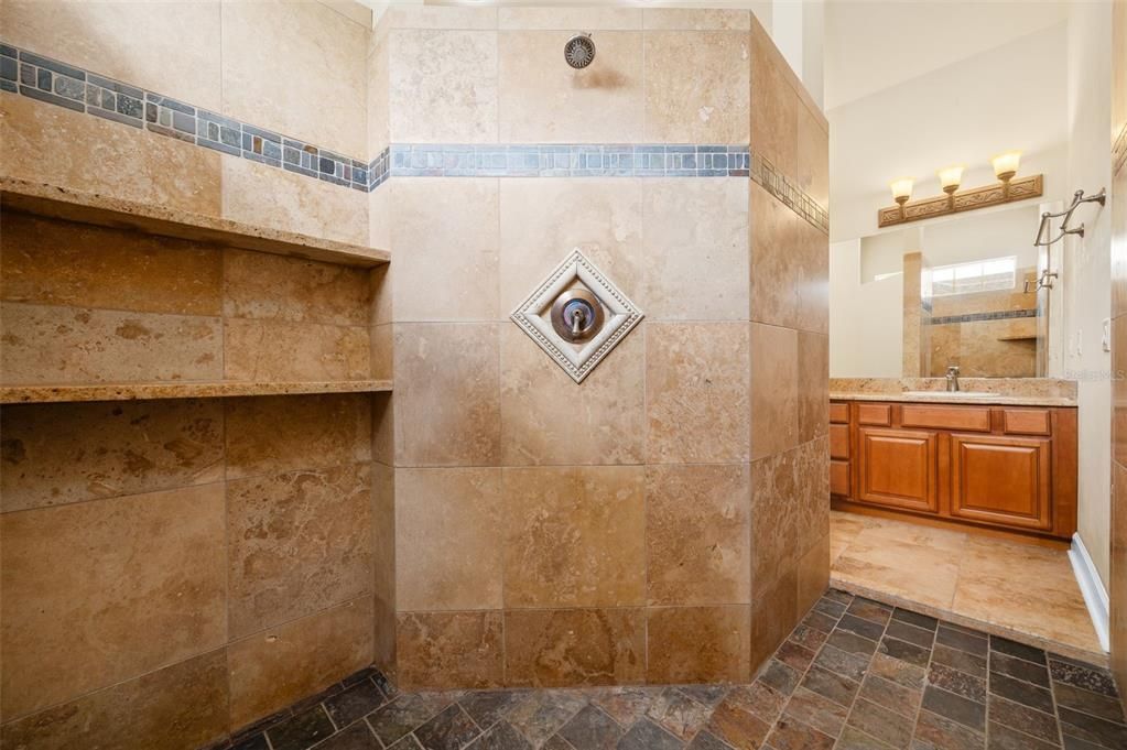 For Sale: $449,900 (3 beds, 2 baths, 2250 Square Feet)
