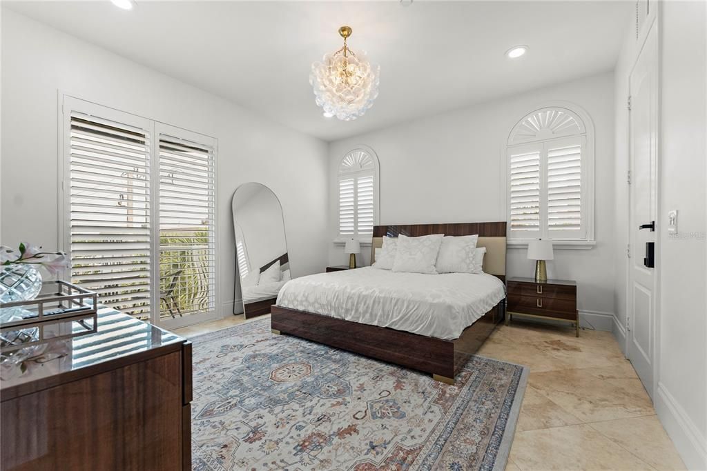 En Venta: $1,370,000 (3 camas, 3 baños, 2389 Pies cuadrados)