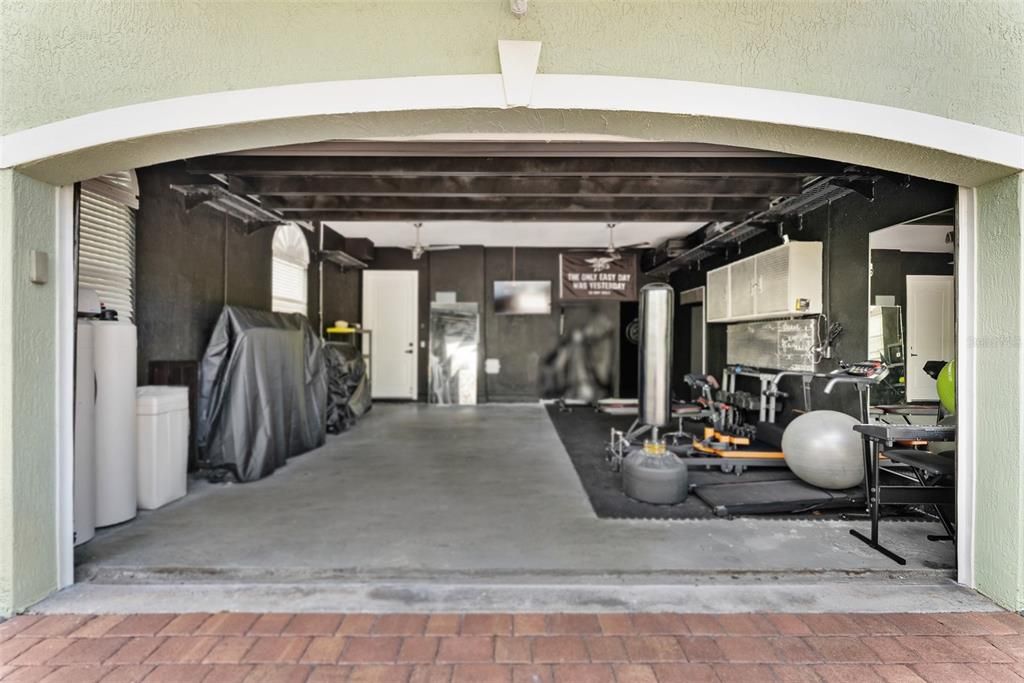 En Venta: $1,370,000 (3 camas, 3 baños, 2389 Pies cuadrados)