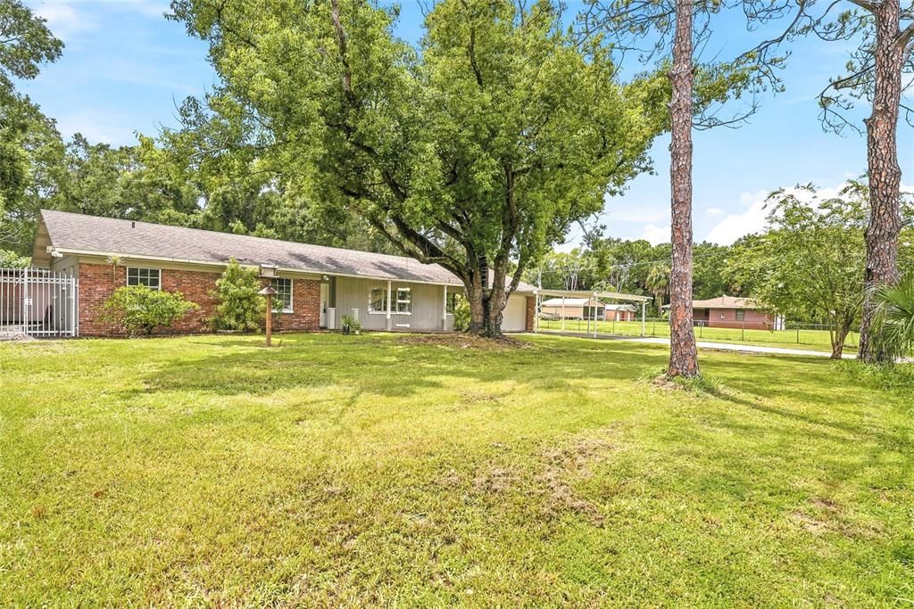 For Rent: $2,600 (4 beds, 2 baths, 1809 Square Feet)